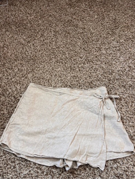 Old Navy Pants - Old Navy Beige Wrap Skort with Tie Waist